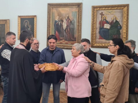 887743f3-342e-42b0-8c53-9090ca0c8c5f_resize