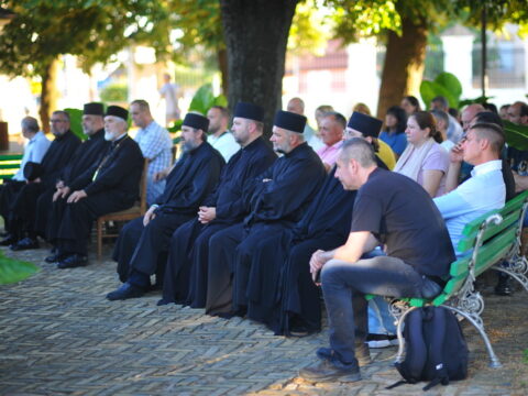 FOTOSIGOR-FACEBOOK+381641182714