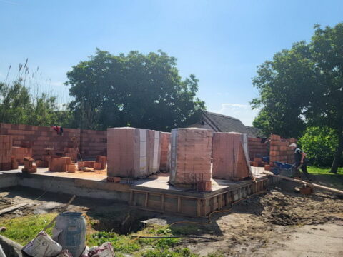 IMG-81bdb435795dc23713af1101759edac2-V_resize