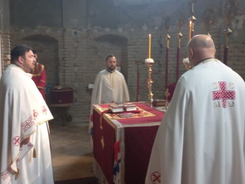 IMG-8f9561af5e5f2ac63a36af6128cf5c81-V_resize