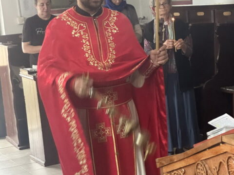 IMG-90f8cf86c44e38ff945d936d8b330383-V_resize