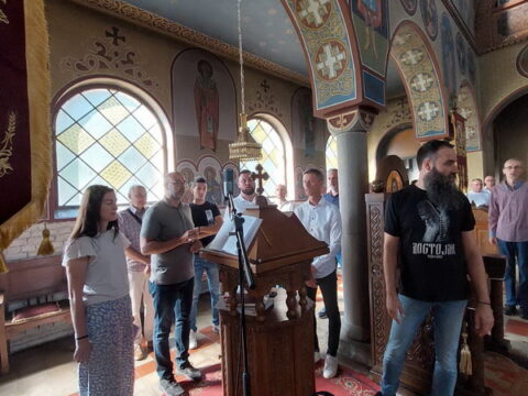 IMG-93b835310c8a9543bb60cfc50b429cf9-V_resize