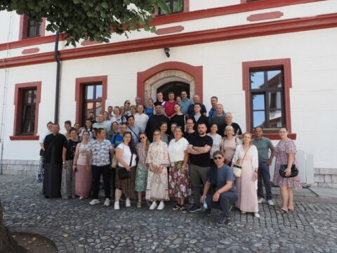 IMG-a2447b51c1f962e62cea023cf017f1c4-V_resize