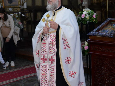 IMG-a576fd0e605a7ed4ef133ea36d23acf6-V_resize