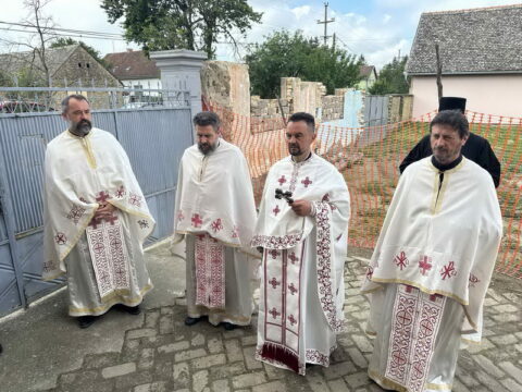 IMG-b45dfe19d7ef193176abe8a61f41a569-V_resize