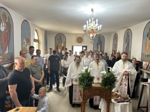 IMG-c1961f05705afe0a4d99c98ef123be04-V_resize