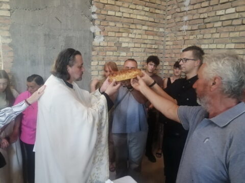 IMG-e12c02f1a607d28e4ebdda6a7e19fa51-V_resize