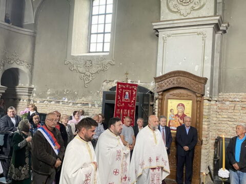 IMG-eee1b7b41743c0dd108cbb883940b261-V_resize