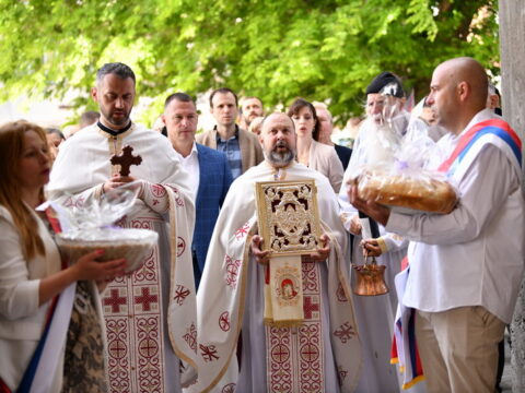 ZOL_6862_resize_resize