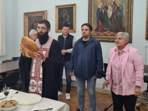 d5775beb-b1af-4639-b2c8-a105cad964bd_resize