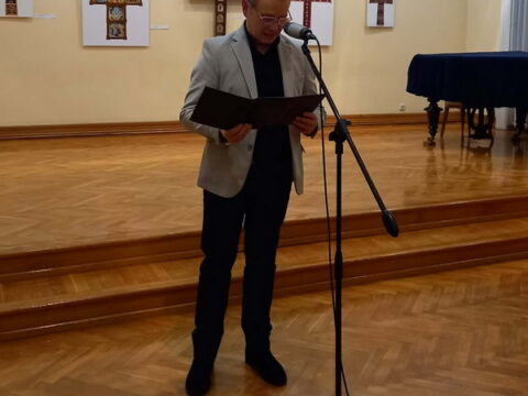 4a672018-23cd-4f2b-b79a-09efa4e872bf_resize