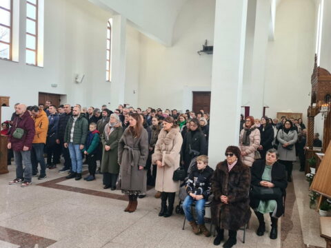 739824c8-a06e-4f26-b9cc-9c8f974b0cb0_resize