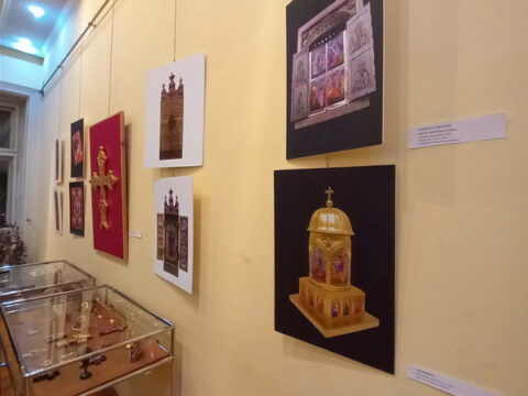 949ea8e1-aad7-4a64-8abd-850aa4a8227c_resize