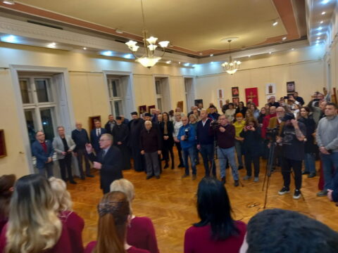 9f0387c7-9d86-4e51-96c2-d2ddd9d1e34e_resize