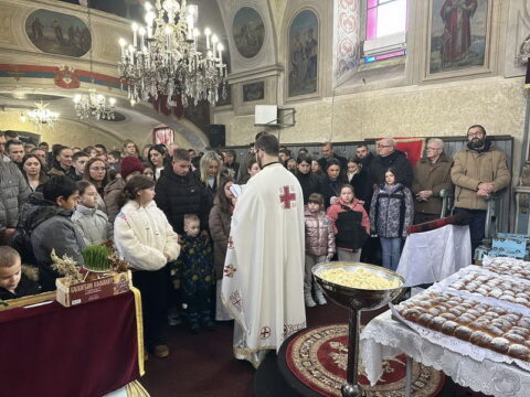 IMG-266f814c3afa6eb0a76489b8c5624e5d-V_resize