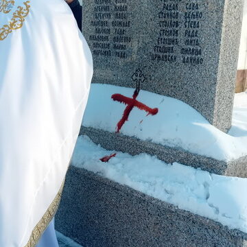 IMG-360cdcf125643d4aa1f690ae2f88e12e-V_resize