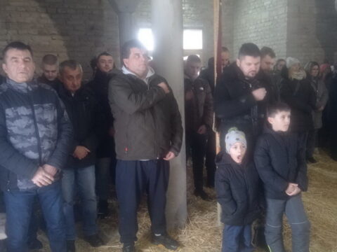 IMG-3fc229038e7534397d80a581ac3a1f83-V_resize