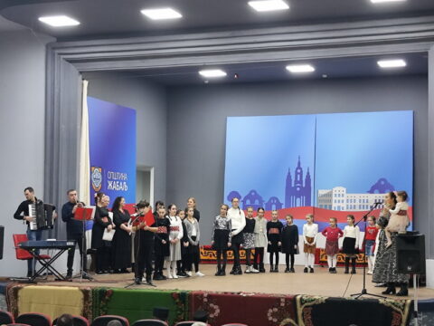 IMG-47ab6a3798bd4f0aa3f9cb4ec5a4e9a5-V_resize