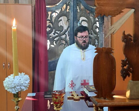 IMG-95abf8681ada596a66b5fa01b425d639-V_resize