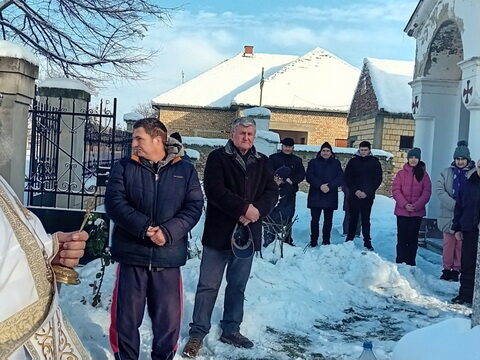 IMG-affc9e07f2e36d47d109a5b64de9a48f-V_resize