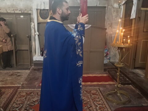 IMG-cebf6f87a9ff5734fa40d531c6c33674-V_resize