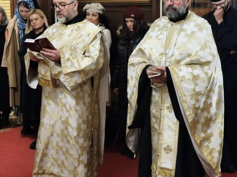 IMG-dc1345379ec0da76f82aeca8fcc9b01e-V_resize