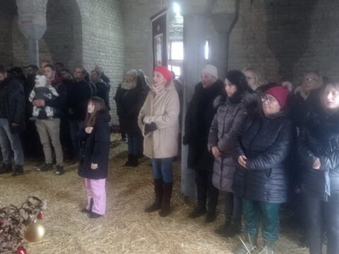 IMG-df7e5a0d51b526a56e85aca9fbcca4c6-V_resize