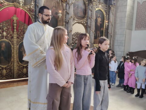 IMG-f5d1cadf8826a30c33f27f55f51da4f8-V_resize