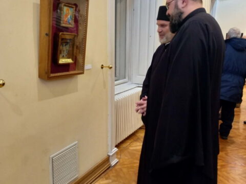 abf1ab32-f3eb-42a9-9000-2072d545a806_resize