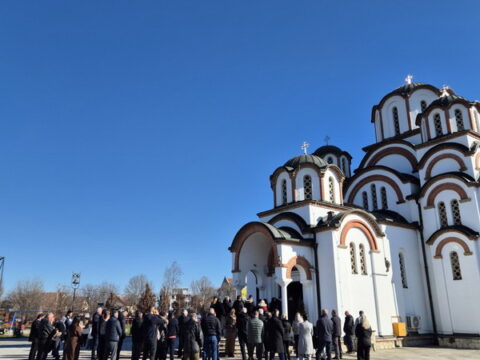 IMG-11753c750c56305b506858ece2cee4bd-V_resize