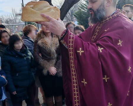 IMG-1b672c4d08b295d2439e7d768e09ad69-V_resize