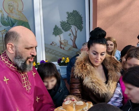 IMG-652deddf380e04d0ebd7c1bdde1f3788-V_resize