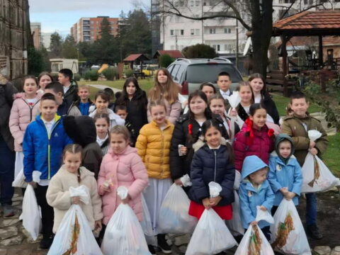 IMG-853fec71158248eb9229f9160eb05cbd-V_resize