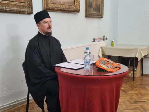 a34de2e7-990e-48ac-8b31-85a66cbefe8a_resize_resize