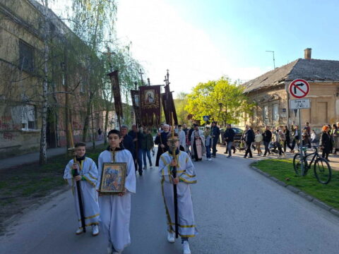 20260404_220613300_resize