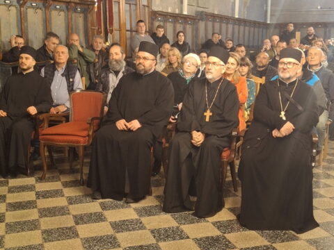 20260423_193506_resize