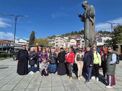 939ce722-8cff-45b1-bcd9-f9ce6f5bc11b_resize_resize