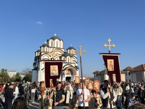 IMG-0a6bd5f007e2da372d6ccc9d46dbc563-V_resize