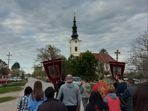 IMG-231dfd43a04d2997b743a9ff507bdbc2-V_resize