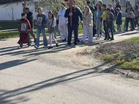 IMG-508cf9d5764ff583353a9abc090c7f96-V_resize