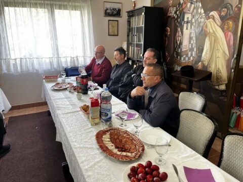 IMG-7e063e64a351c8dc1d9d021be4053fbb-V_resize