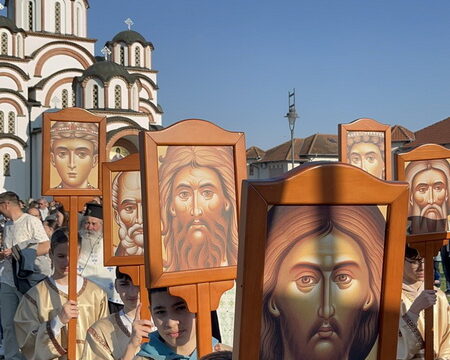 IMG-881524e89905f40a2340c7600ccb6318-V_resize