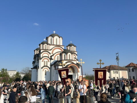 IMG-b2301410221c74ffe0a4cea4605b35ce-V_resize