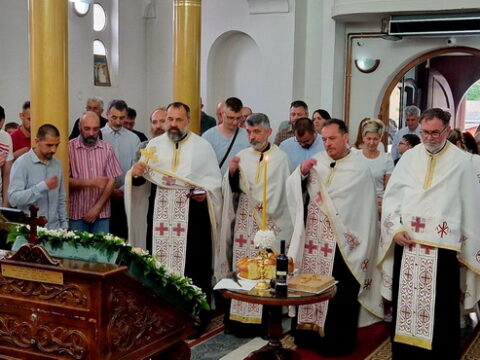 1000018930_resize