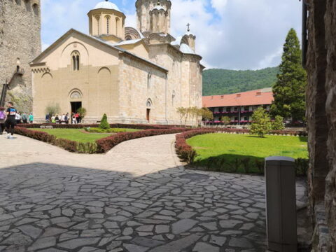 IMG-5ed2105eae8b741e8f87e51fcce0a226-V_resize