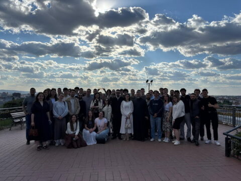 IMG-be8544a4bf4244dea74d8af26270b4f4-V_resize