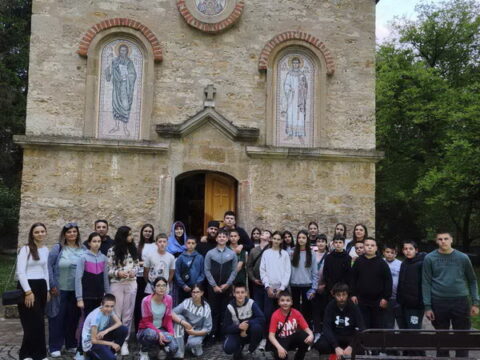 IMG-dd7758440066e91a5deec3d933cad15d-V_resize