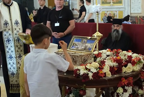 Часни Појас Пресвете Богородице остаје у Храму Светог Саве до понедељка, 1. јуна