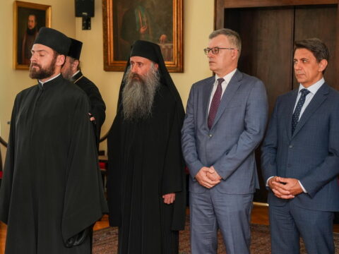 img-1650738_resize