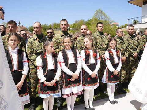 img-3720182_resize
